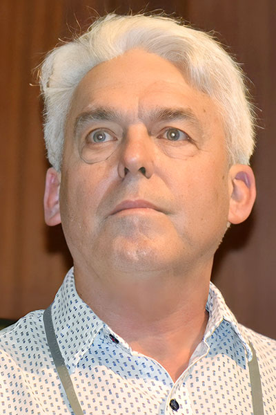 Peter G. Gibson, MBBS, DMed